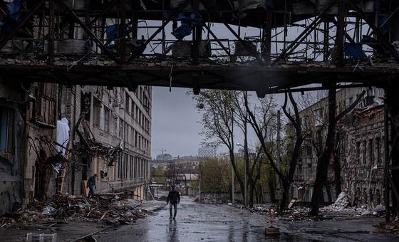 Guerre en Ukraine : la Commission d’enquête de l’ONU conclut que des crimes de guerre ont été commis